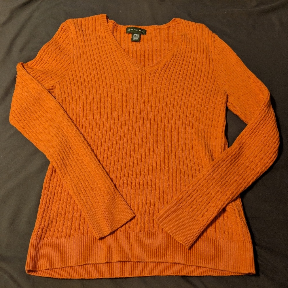 Cute Orange Sweater size Small